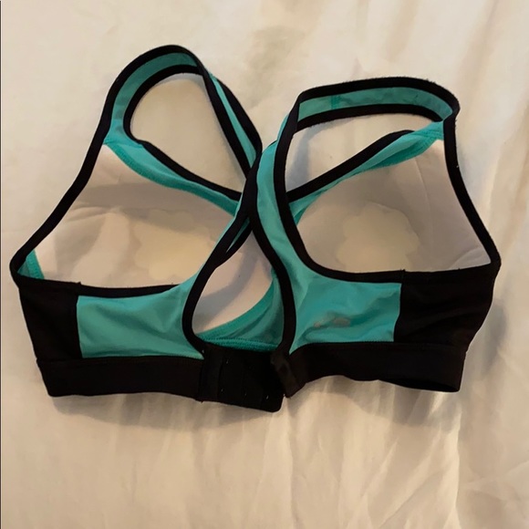 Sea foam Green/Black Sports Bra - Picture 2 of 2